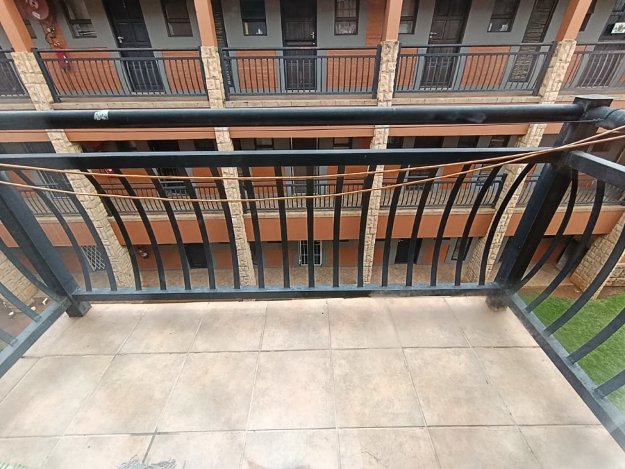1 Bedroom Property for Sale in Vredenhof Sh Free State
